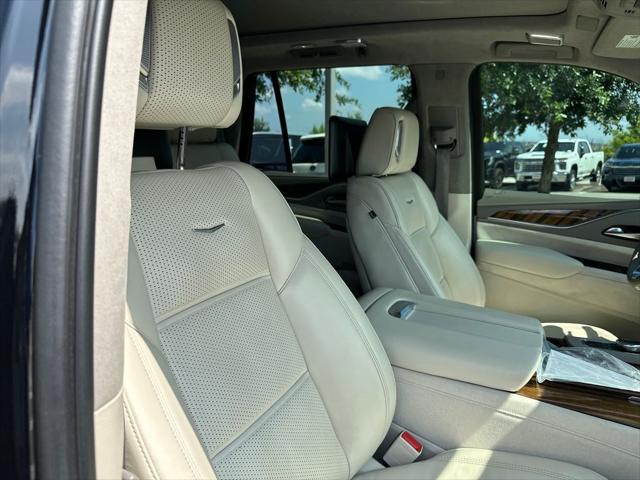 2022 Cadillac Escalade 4WD Sport Platinum
