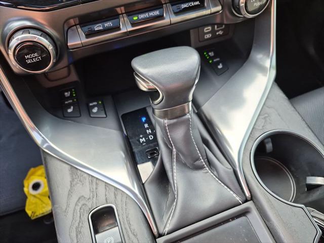 2022 Lexus LX Premium