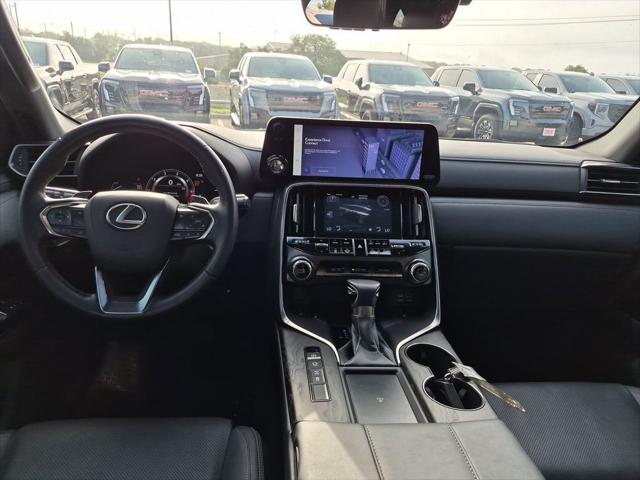 2022 Lexus LX Premium