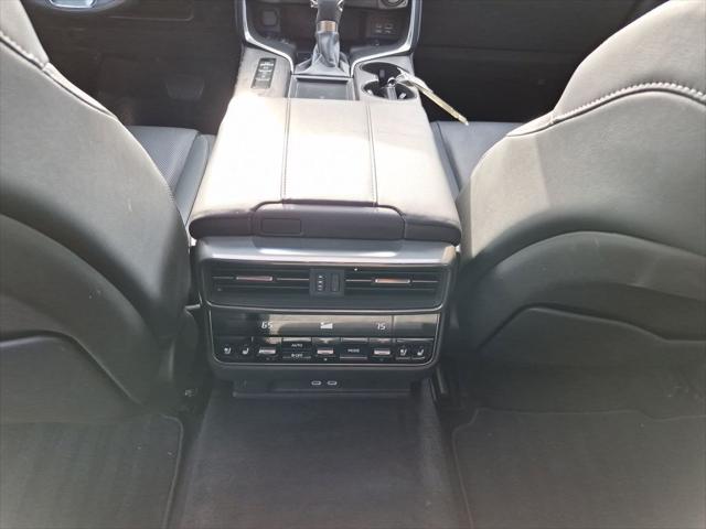 2022 Lexus LX Premium