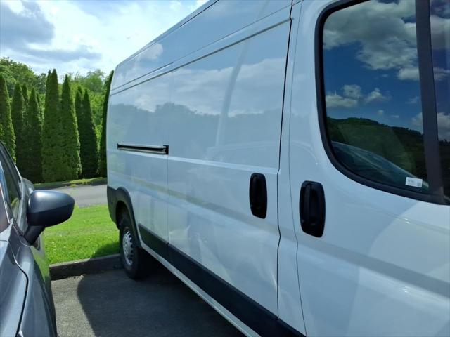 2025 Ram ProMaster 2500 Cargo Van Tradesman High Roof 159" WB w/Pass Seat