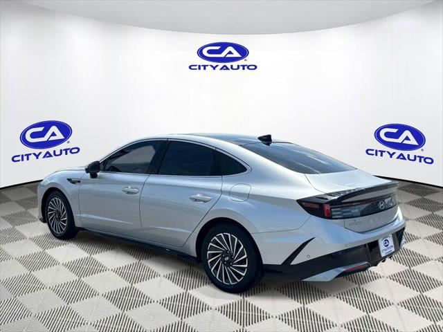 2025 Hyundai Sonata Hybrid Limited