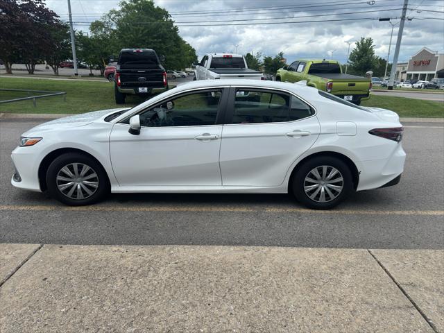 2022 Toyota Camry LE Hybrid