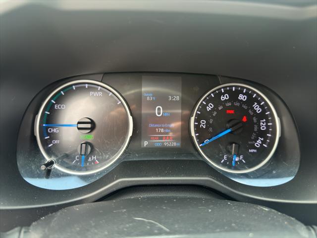 2022 Toyota RAV4 Hybrid LE