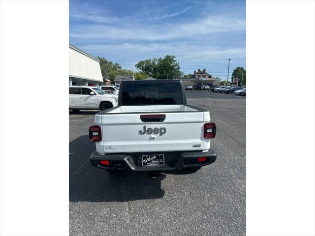 2023 Jeep Gladiator Overland