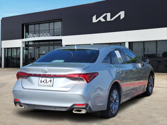 2022 Toyota Avalon XLE