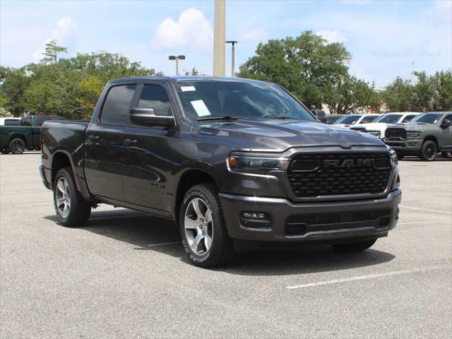 2026 RAM Ram 1500 RAM 1500 EXPRESS CREW CAB 4X2 57 BOX