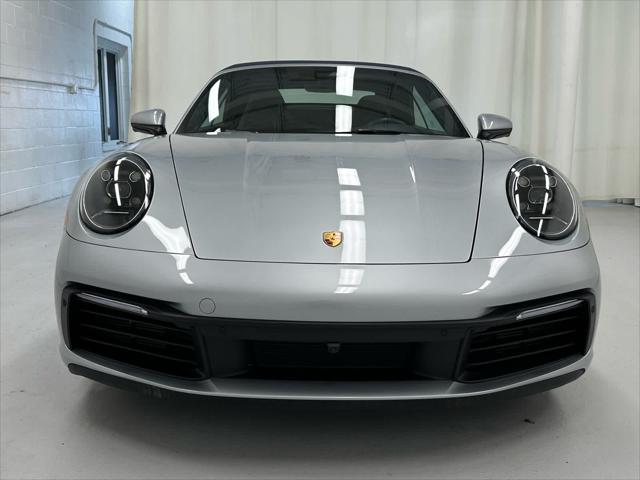 2022 Porsche 911 Carrera Cabriolet