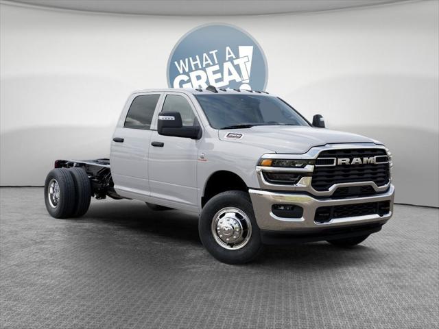 2026 RAM Ram 3500 Chassis Cab RAM 3500 TRADESMAN CREW CAB CHASSIS 4X4 60 CA