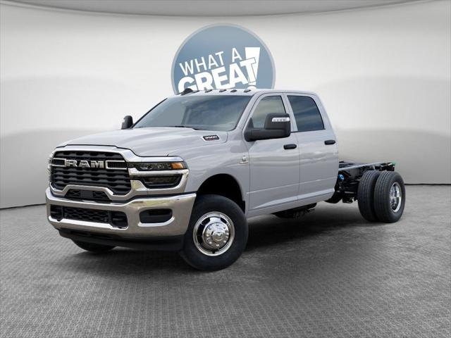 2026 RAM Ram 3500 Chassis Cab RAM 3500 TRADESMAN CREW CAB CHASSIS 4X4 60 CA