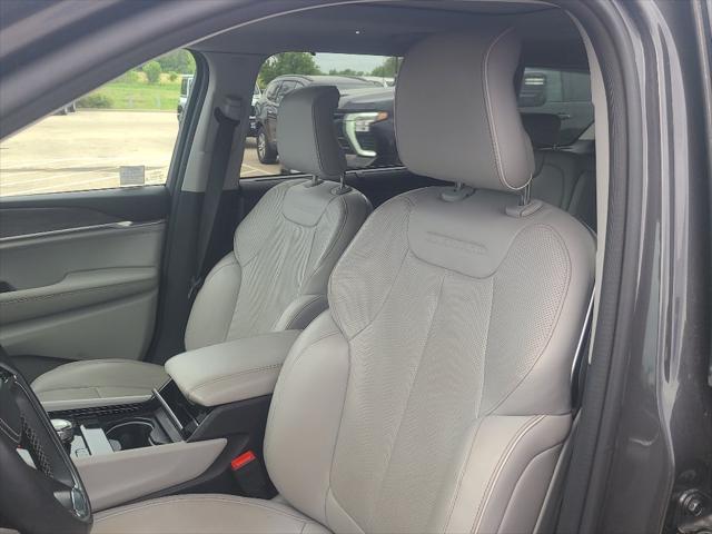 2022 Jeep Grand Cherokee L Overland 4x4