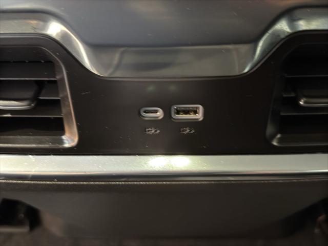 2025 GMC Sierra 1500 4WD Crew Cab Short Box SLT