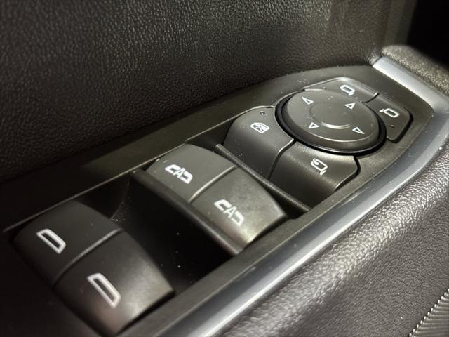 2025 GMC Sierra 1500 4WD Crew Cab Short Box SLT