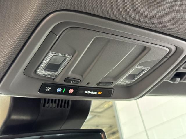 2025 GMC Sierra 1500 4WD Crew Cab Short Box SLT