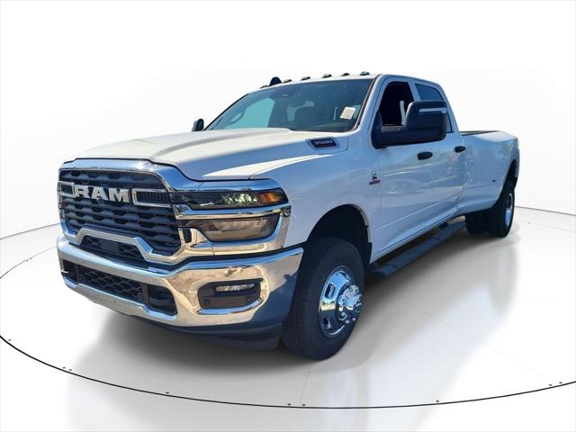 2026 RAM Ram 3500 RAM 3500 TRADESMAN CREW CAB 4X4 8 BOX