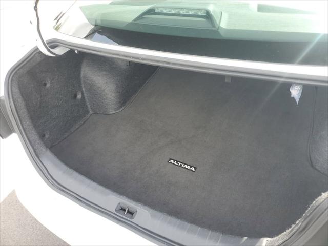 2025 Nissan Altima SV FWD
