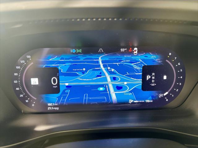 2023 Volvo XC40 B5 Plus Bright Theme