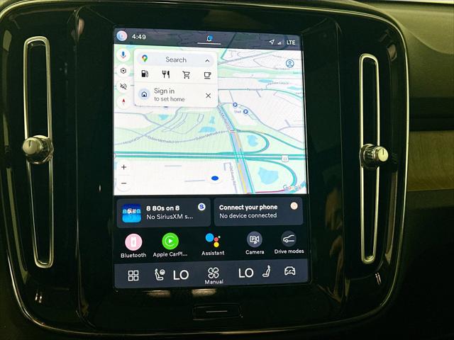 2023 Volvo XC40 B5 Plus Bright Theme