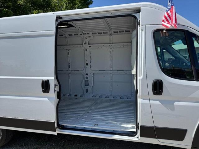 2025 Ram ProMaster 2500 Cargo Van Tradesman High Roof 159" WB w/Pass Seat