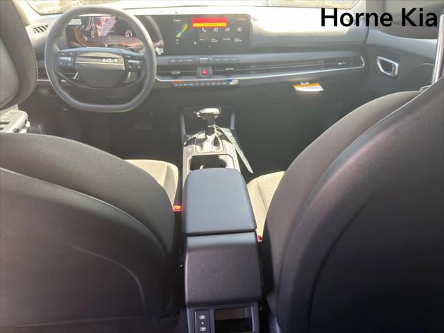 2026 Kia K4 LX