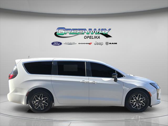 2027 Chrysler Pacifica Limited