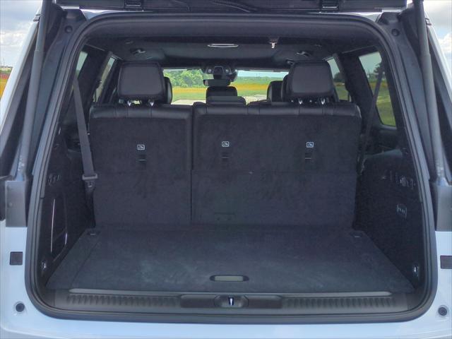 2026 Jeep Grand Wagoneer L 4x4