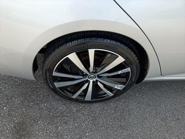 2020 Nissan Altima SR FWD