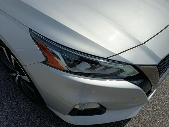 2020 Nissan Altima SR FWD