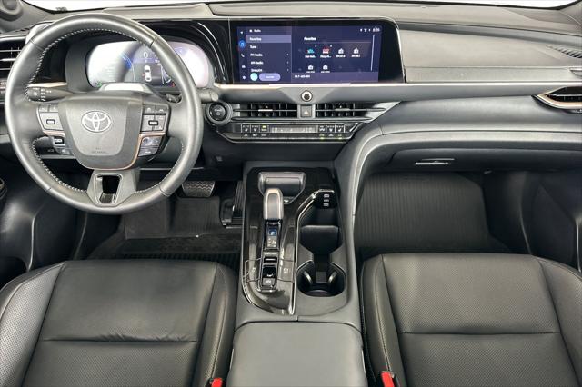 2025 Toyota Crown Platinum