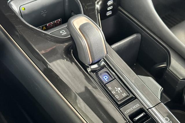 2025 Toyota Crown Platinum