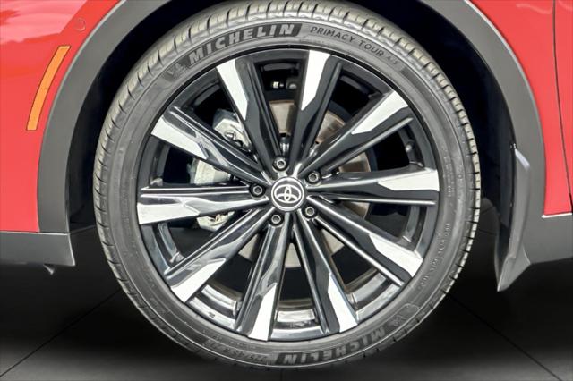 2025 Toyota Crown Platinum