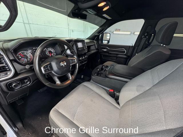 2024 Ram 3500 Tradesman/SLT/Laramie/Limited