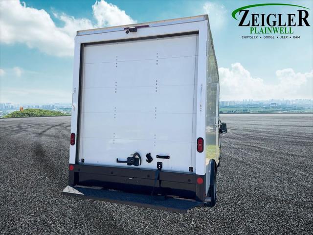2023 Ford Transit Cutaway Base