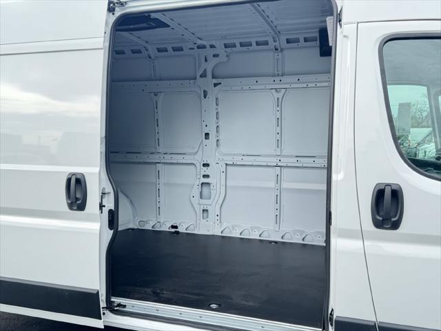2026 Ram ProMaster Cargo Van SLT High Roof 159 WB