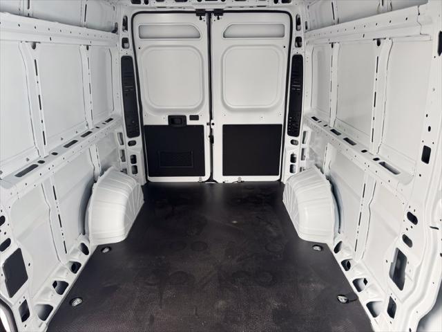2026 Ram ProMaster Cargo Van SLT High Roof 159 WB