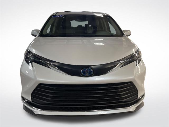 2024 Toyota Sienna XLE