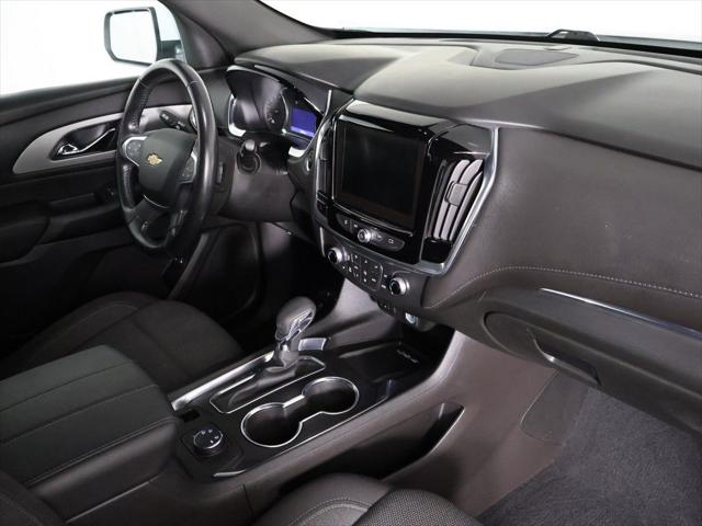 2022 Chevrolet Traverse AWD LT Cloth