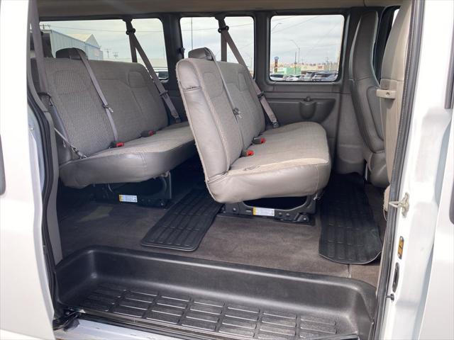 2025 Chevrolet Express Passenger RWD 3500 Extended Wheelbase LT