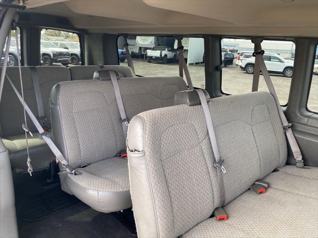 2025 Chevrolet Express Passenger RWD 3500 Extended Wheelbase LT