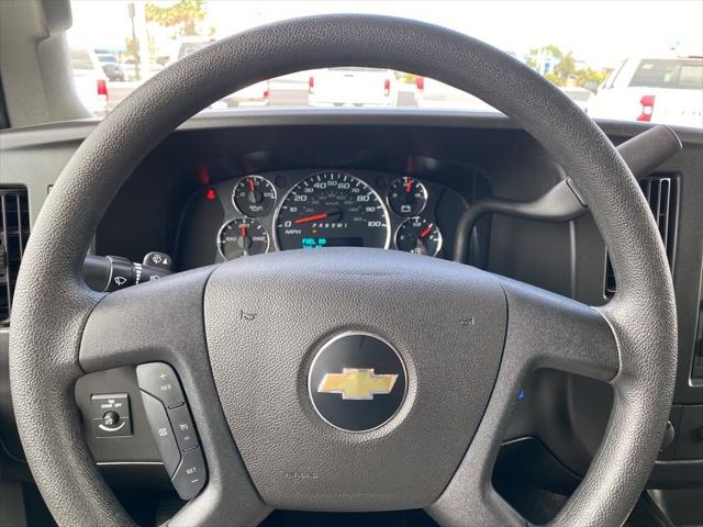 2025 Chevrolet Express Passenger RWD 3500 Extended Wheelbase LT
