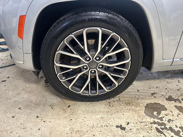2023 Jeep Grand Cherokee L Summit Reserve 4x4