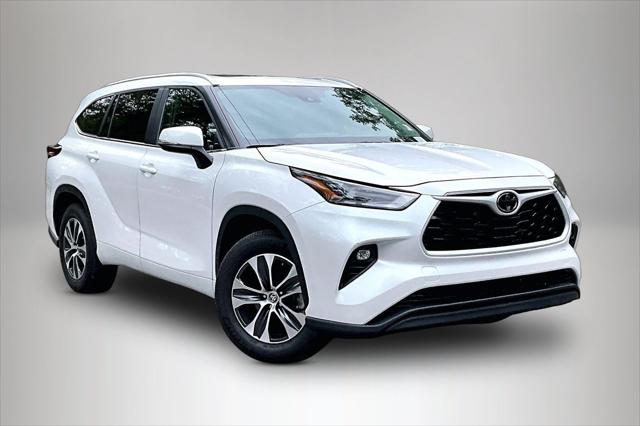 2025 Toyota Highlander XLE