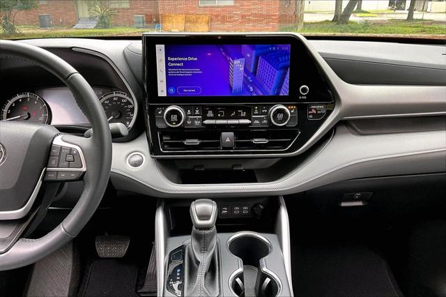 2025 Toyota Highlander XLE