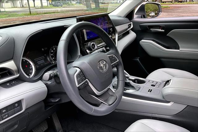 2025 Toyota Highlander XLE
