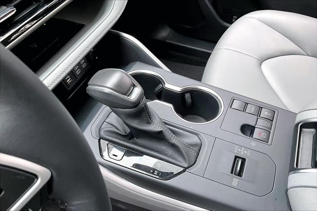 2025 Toyota Highlander XLE