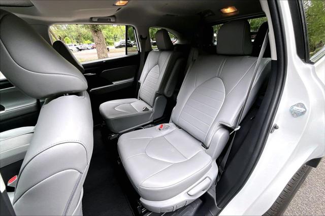 2025 Toyota Highlander XLE