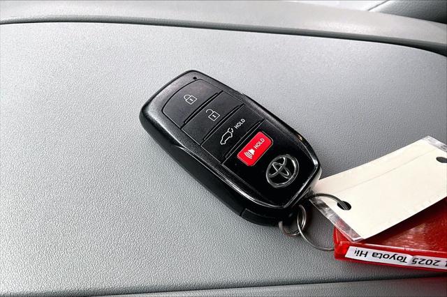 2025 Toyota Highlander XLE