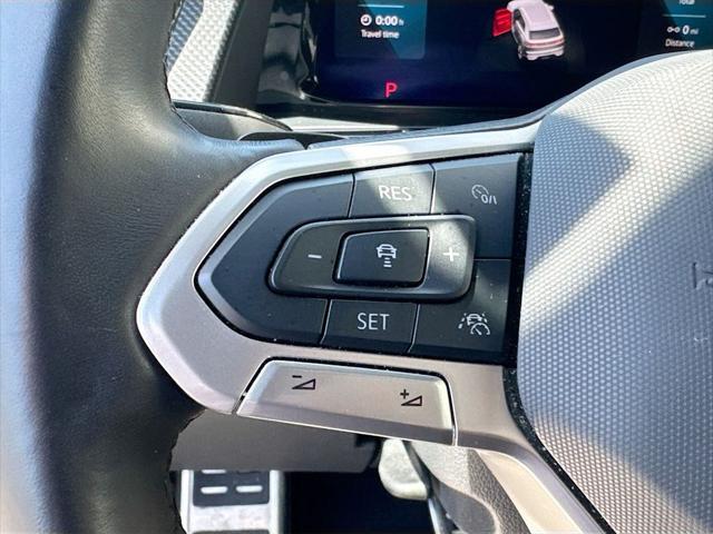 2024 Volkswagen Atlas Cross Sport 2.0T SEL Premium R-Line