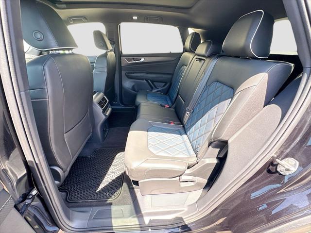 2024 Volkswagen Atlas Cross Sport 2.0T SEL Premium R-Line
