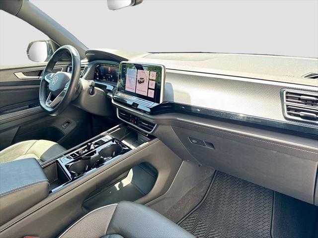 2024 Volkswagen Atlas Cross Sport 2.0T SEL Premium R-Line
